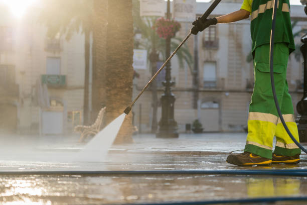 Best Gas Station Cleaning  in Loma Ri, CA